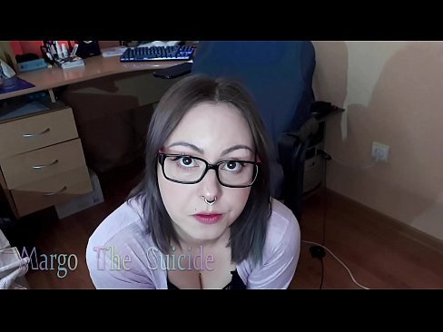 ❤️ Seksikas prillidega tüdruk imeb dildot sügavalt kaamera ette ❌ Pornovideo at us ❌❤