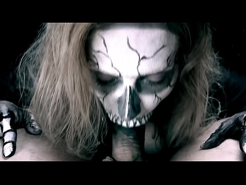 ❤️ Demon girl imeb kulli oma musta suuga ja neelab sperma. ❌ Pornovideo at us ❌❤