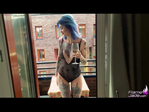 ❤️ Hiiglaslik tüdruk imeb neeluga ja keppib kirglikult vaba taeva all ❌ Pornovideo at us ❌❤